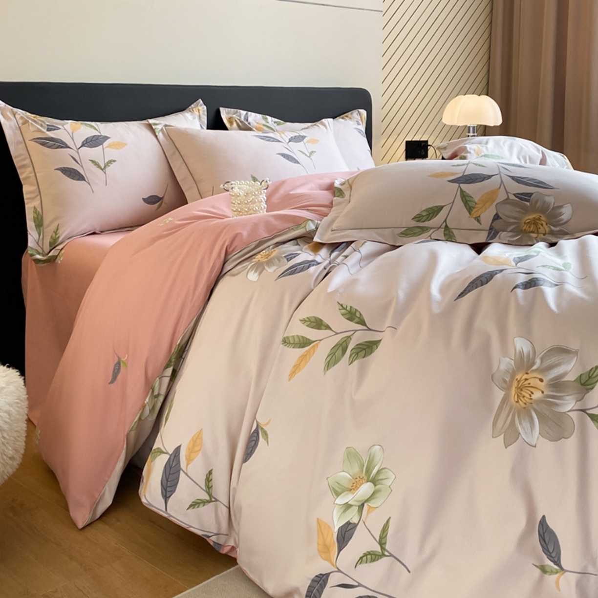 91家纺网 家纺一手货源 找家纺 格里芬家纺 2026新款全棉纯棉40S精梳棉13376印花四件套 蜜夏-粉