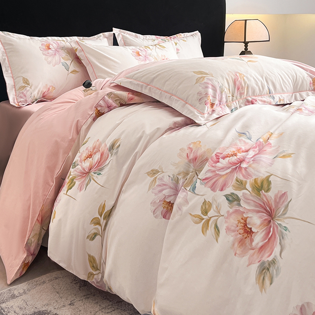 91家纺网 家纺一手货源 找家纺 格里芬家纺 2026新款全棉纯棉40S精梳棉13376印花四件套 南国佳人-粉