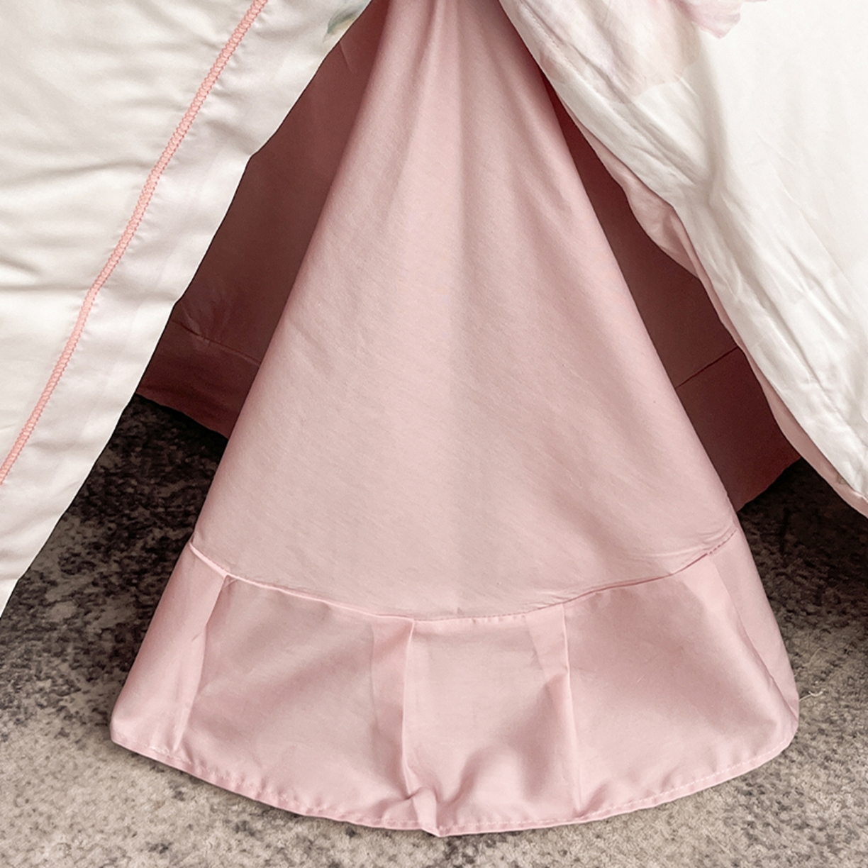 91家纺网 家纺一手货源 找家纺 格里芬家纺 2026新款全棉纯棉40S精梳棉13376印花四件套 南国佳人-粉