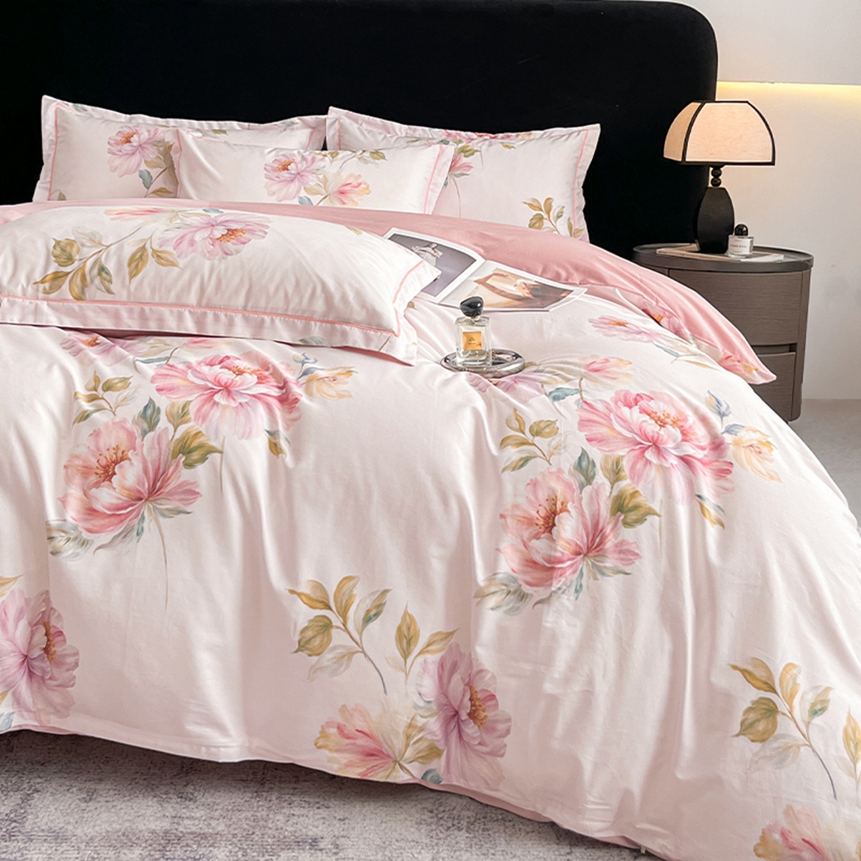 91家纺网 家纺一手货源 找家纺 格里芬家纺 2026新款全棉纯棉40S精梳棉13376印花四件套 南国佳人-粉