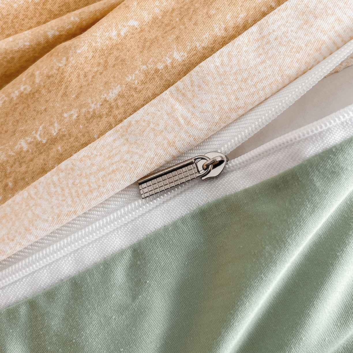 91家纺网 家纺一手货源 找家纺 格里芬家纺 2026新款全棉纯棉40S精梳棉13376印花四件套 暖冬