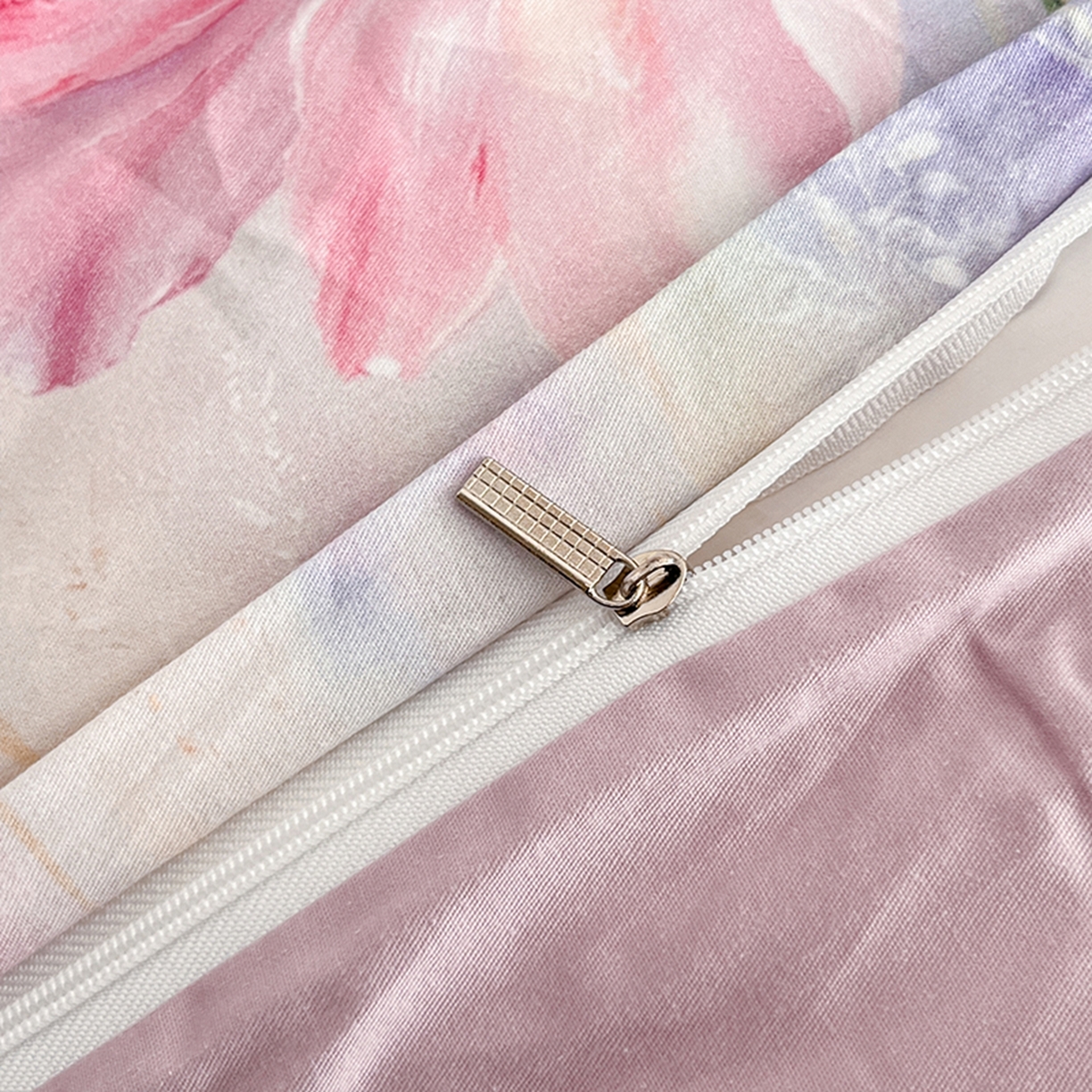 91家纺网 家纺一手货源 找家纺 格里芬家纺 2026新款全棉纯棉40S精梳棉13376印花四件套 闪闪发光