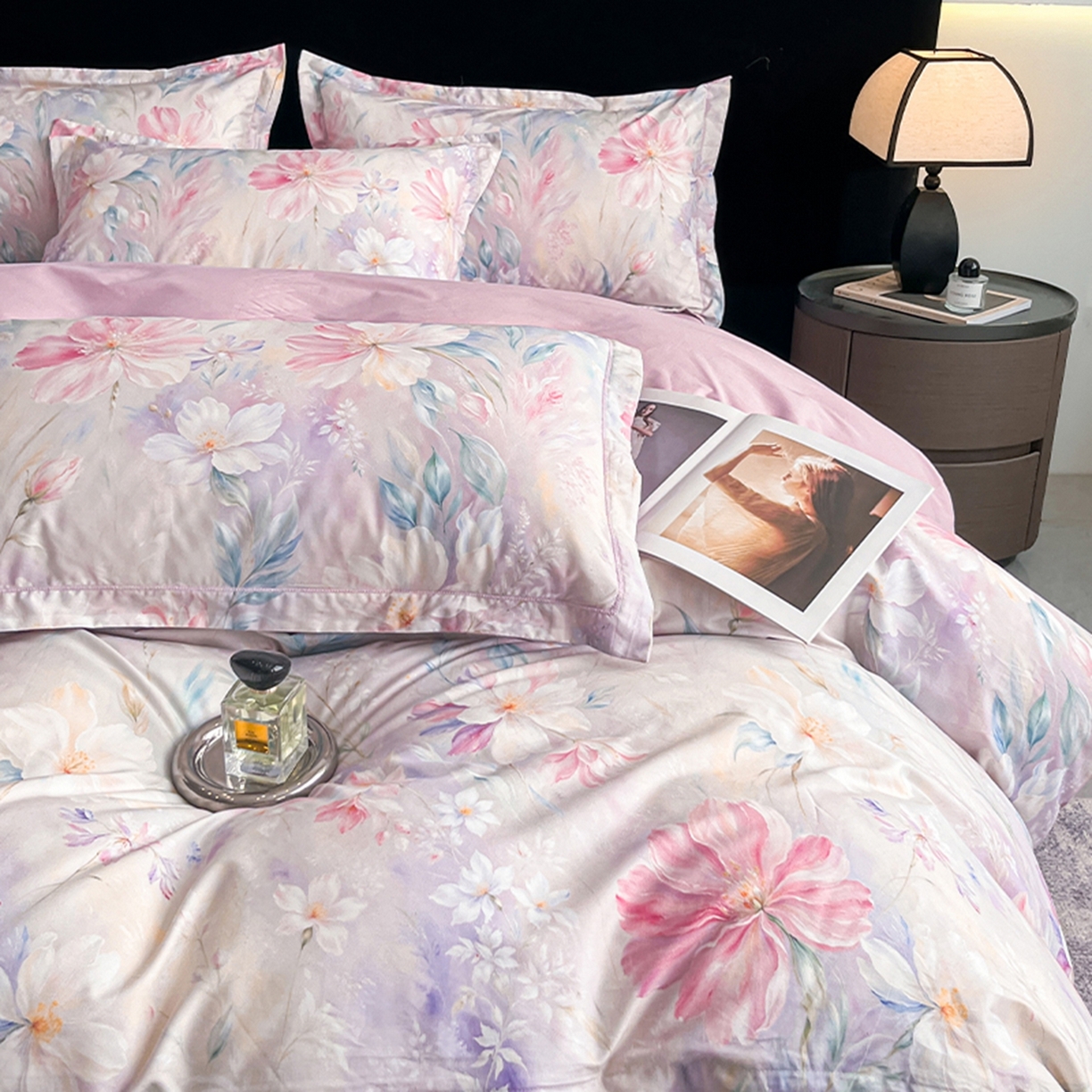 91家纺网 家纺一手货源 找家纺 格里芬家纺 2026新款全棉纯棉40S精梳棉13376印花四件套 闪闪发光