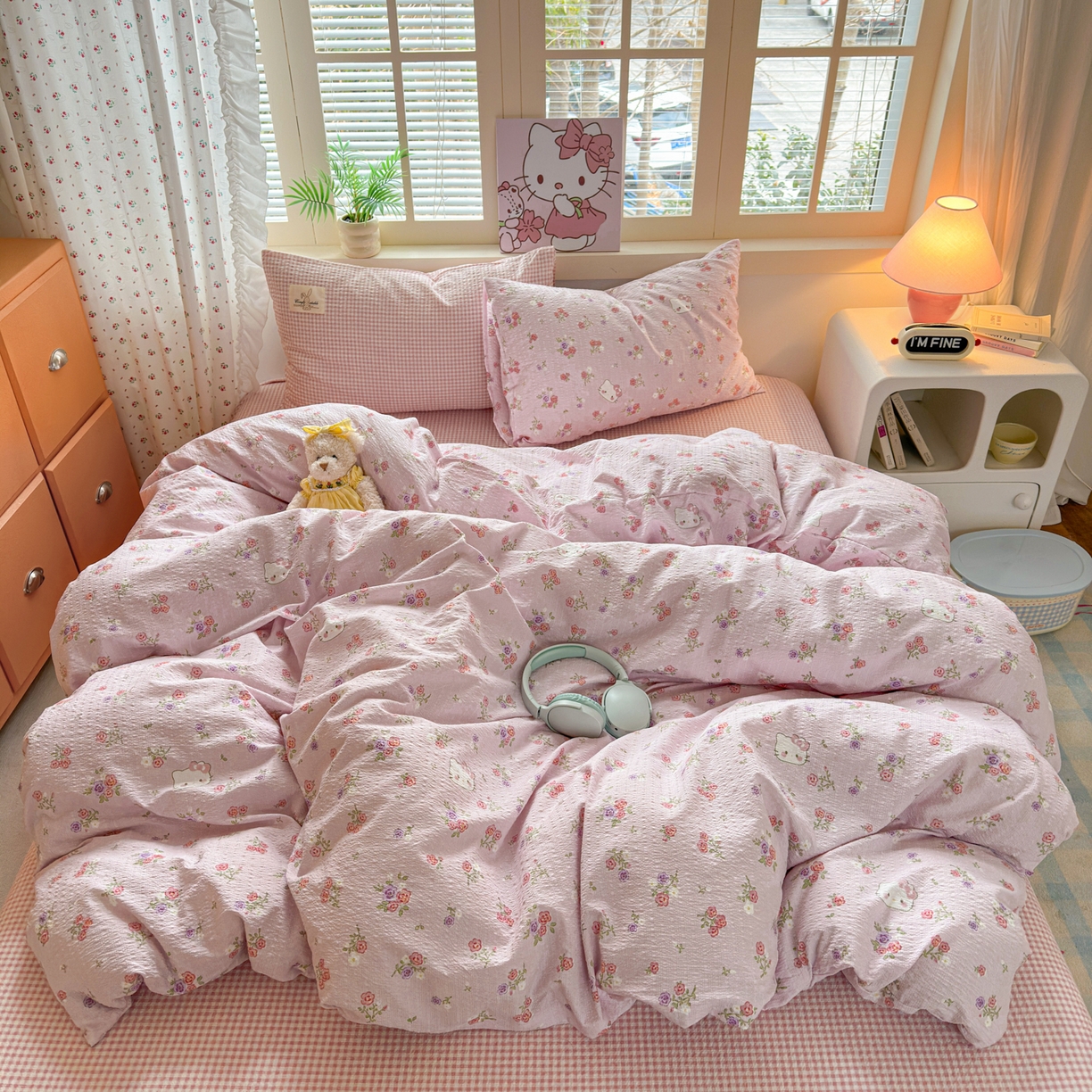 91家纺网 家纺一手货源 找家纺 奈颜 2026新款贴标款A类超柔泡芙纱印花四件套 猫团粉