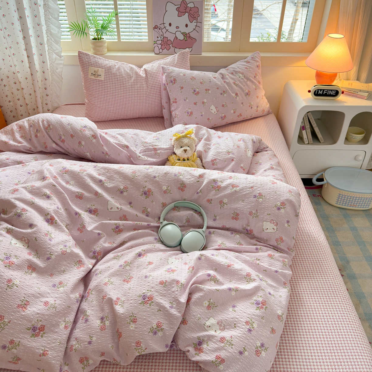 91家纺网 家纺一手货源 找家纺 奈颜 2026新款贴标款A类超柔泡芙纱印花四件套 猫团粉