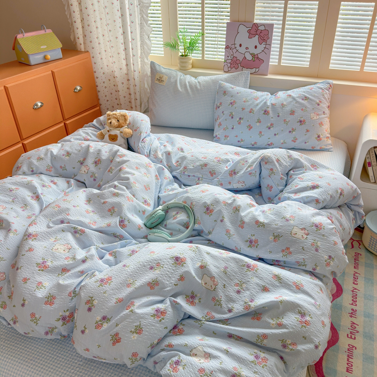 91家纺网 家纺一手货源 找家纺 奈颜 2026新款贴标款A类超柔泡芙纱印花四件套 猫团兰