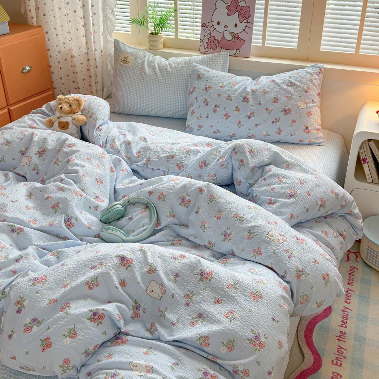 91家纺网 家纺一手货源 找家纺 奈颜 2026新款贴标款A类超柔泡芙纱印花四件套 猫团兰