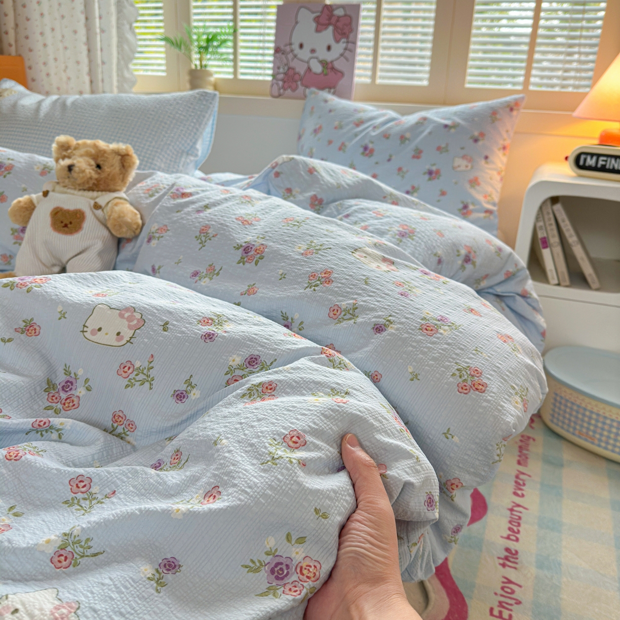 91家纺网 家纺一手货源 找家纺 奈颜 2026新款贴标款A类超柔泡芙纱印花四件套 猫团兰