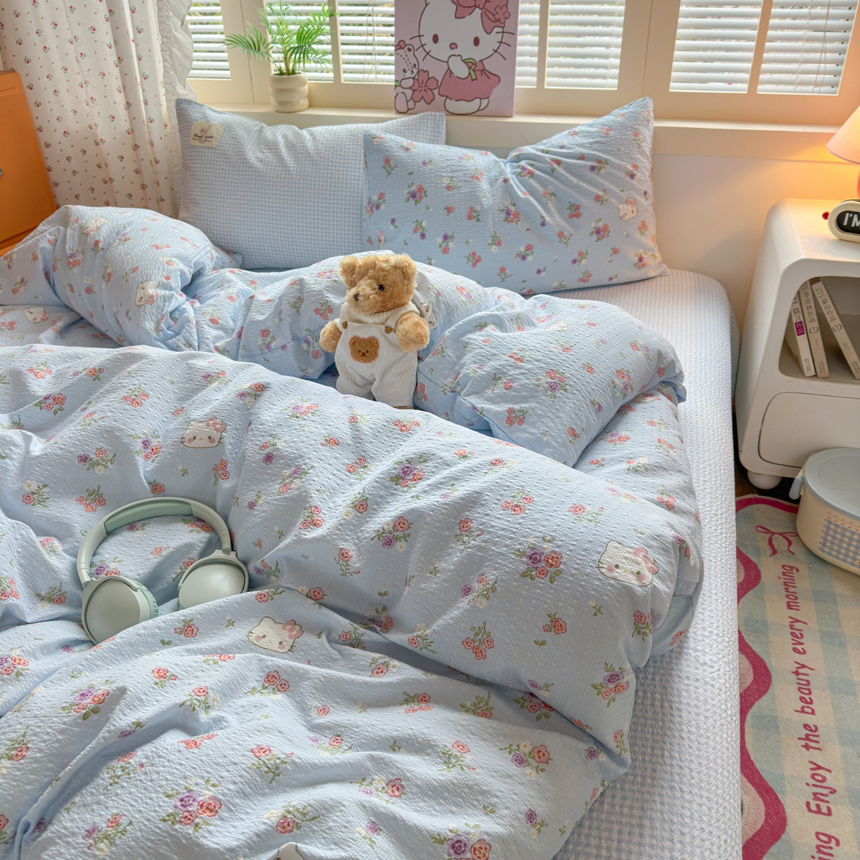 91家纺网 家纺一手货源 找家纺 奈颜 2026新款贴标款A类超柔泡芙纱印花四件套 猫团兰