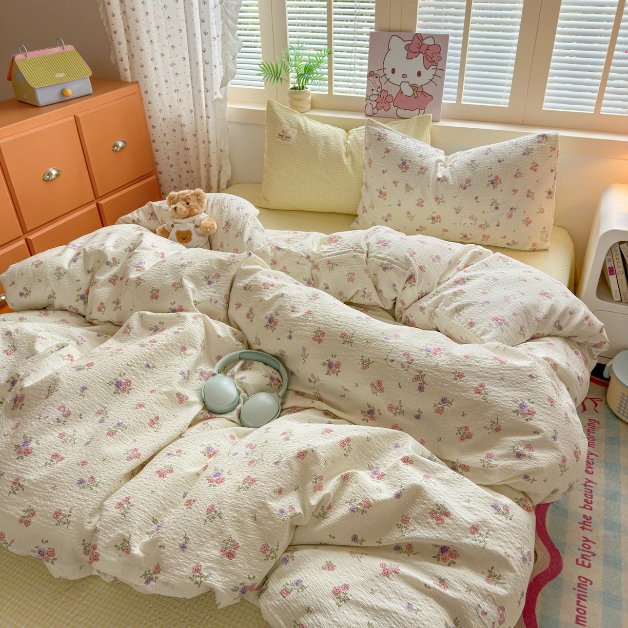 91家纺网 家纺一手货源 找家纺 奈颜 2026新款贴标款A类超柔泡芙纱印花四件套 猫团奶黄