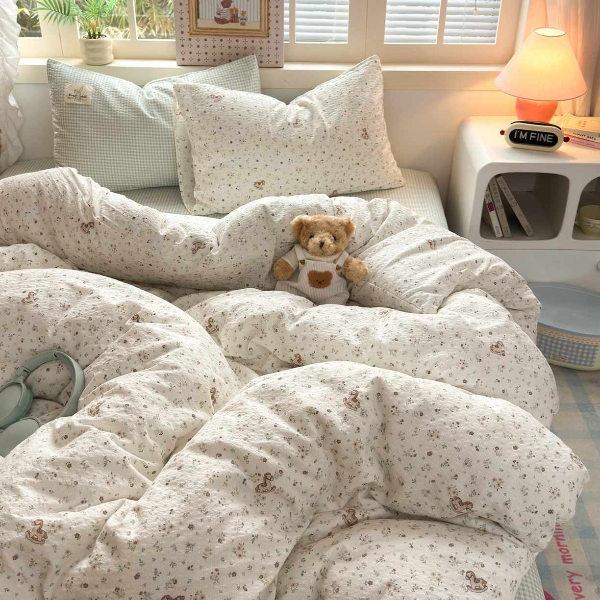 91家纺网 家纺一手货源 找家纺 奈颜 2026新款贴标款A类超柔泡芙纱印花四件套 木马花园