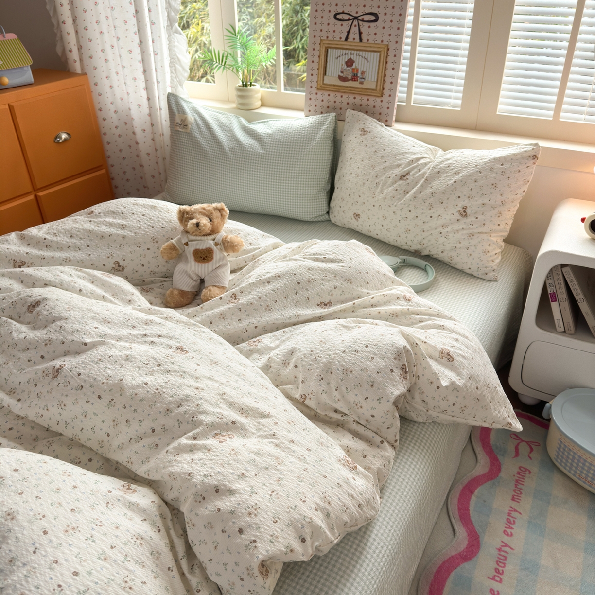 91家纺网 家纺一手货源 找家纺 奈颜 2026新款贴标款A类超柔泡芙纱印花四件套 木马花园