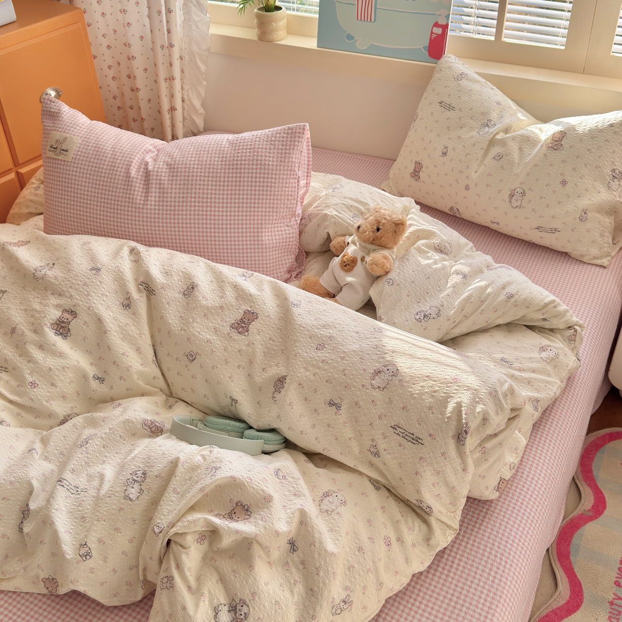 91家纺网 家纺一手货源 找家纺 奈颜 2026新款贴标款A类超柔泡芙纱印花四件套 田园兔