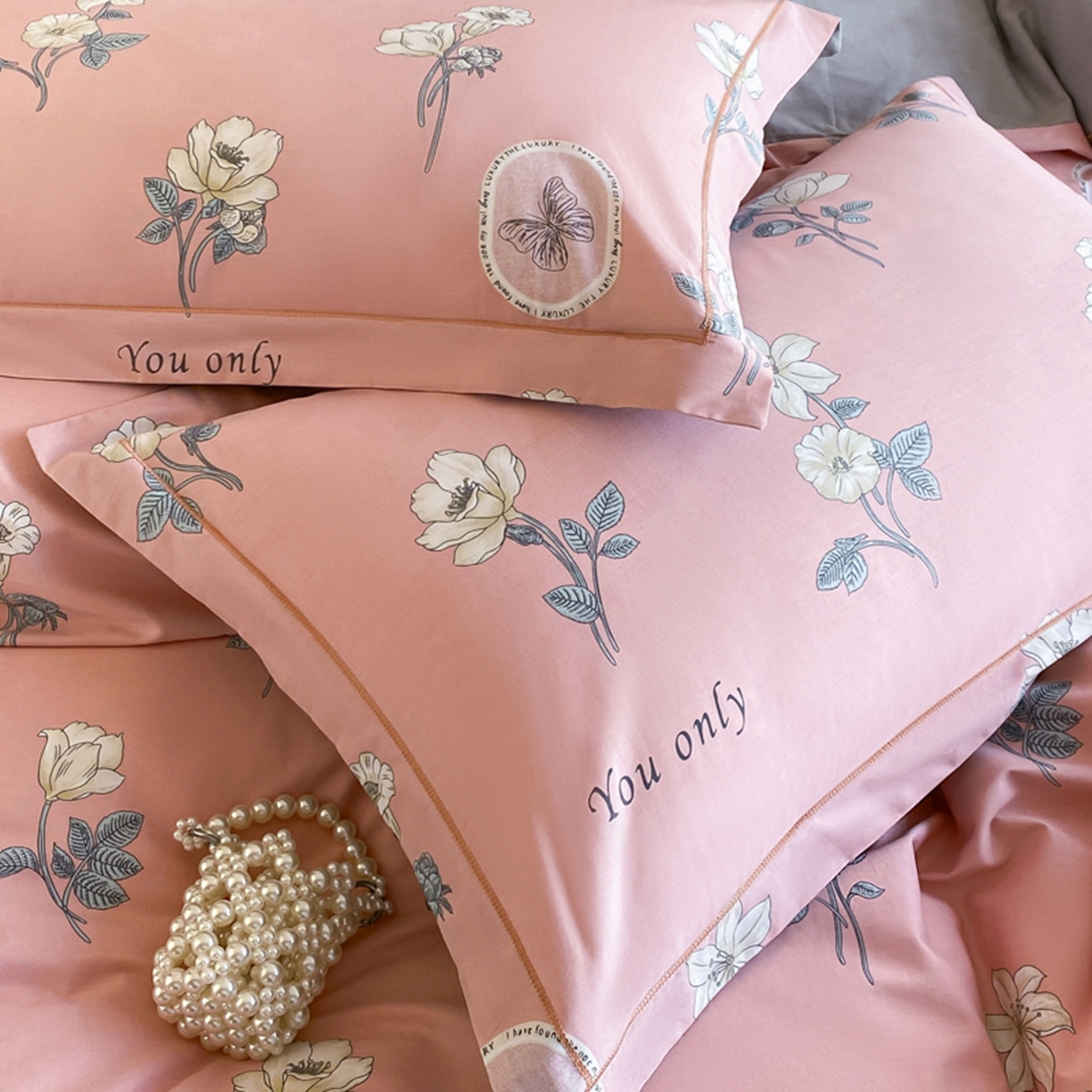 91家纺网 家纺一手货源 找家纺 格里芬家纺 2026新款全棉纯棉40S精梳棉13376印花四件套 阳光花朵