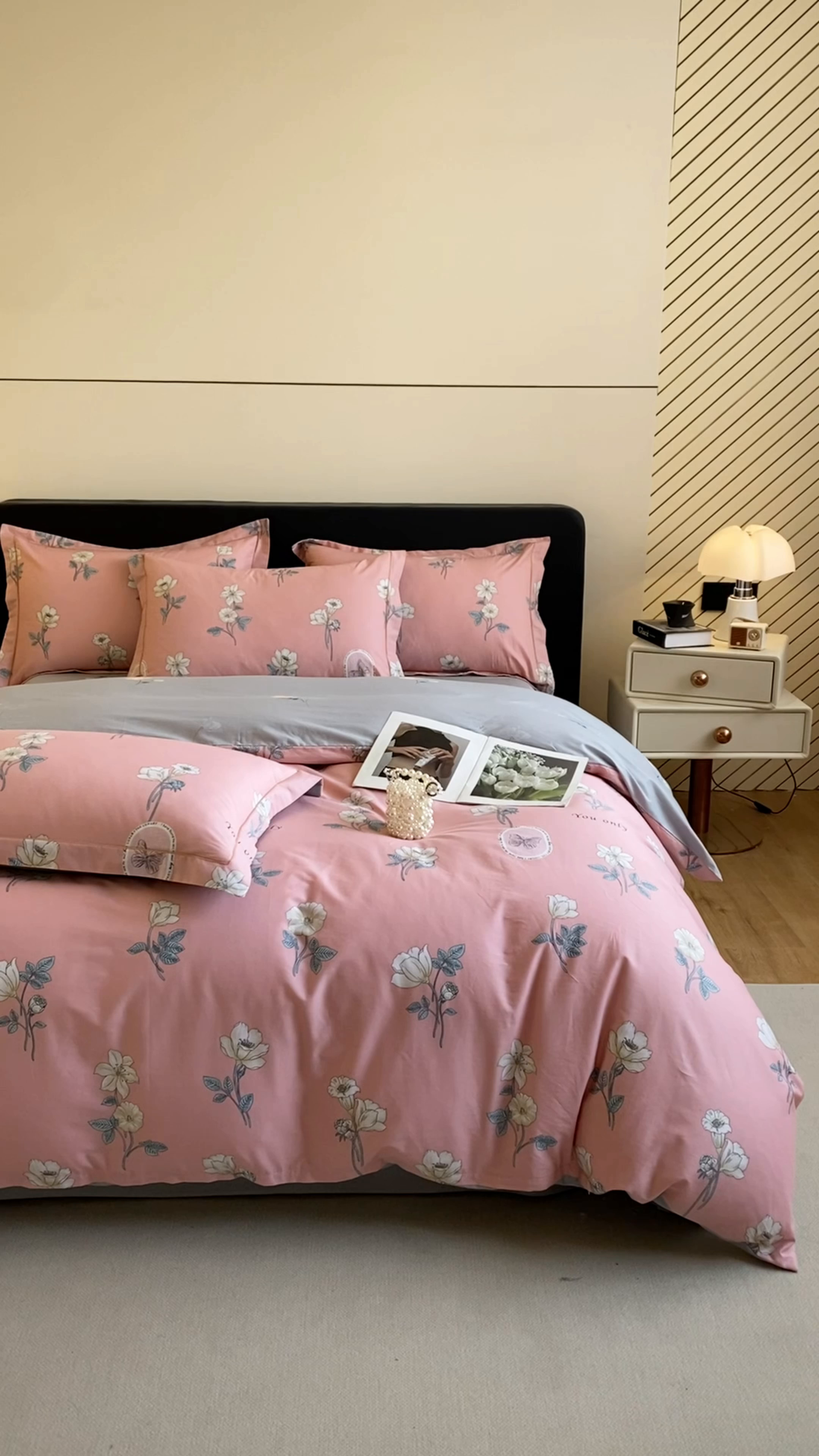 91家纺网 家纺一手货源 找家纺 格里芬家纺 2026新款全棉纯棉40S精梳棉13376印花四件套 阳光花朵