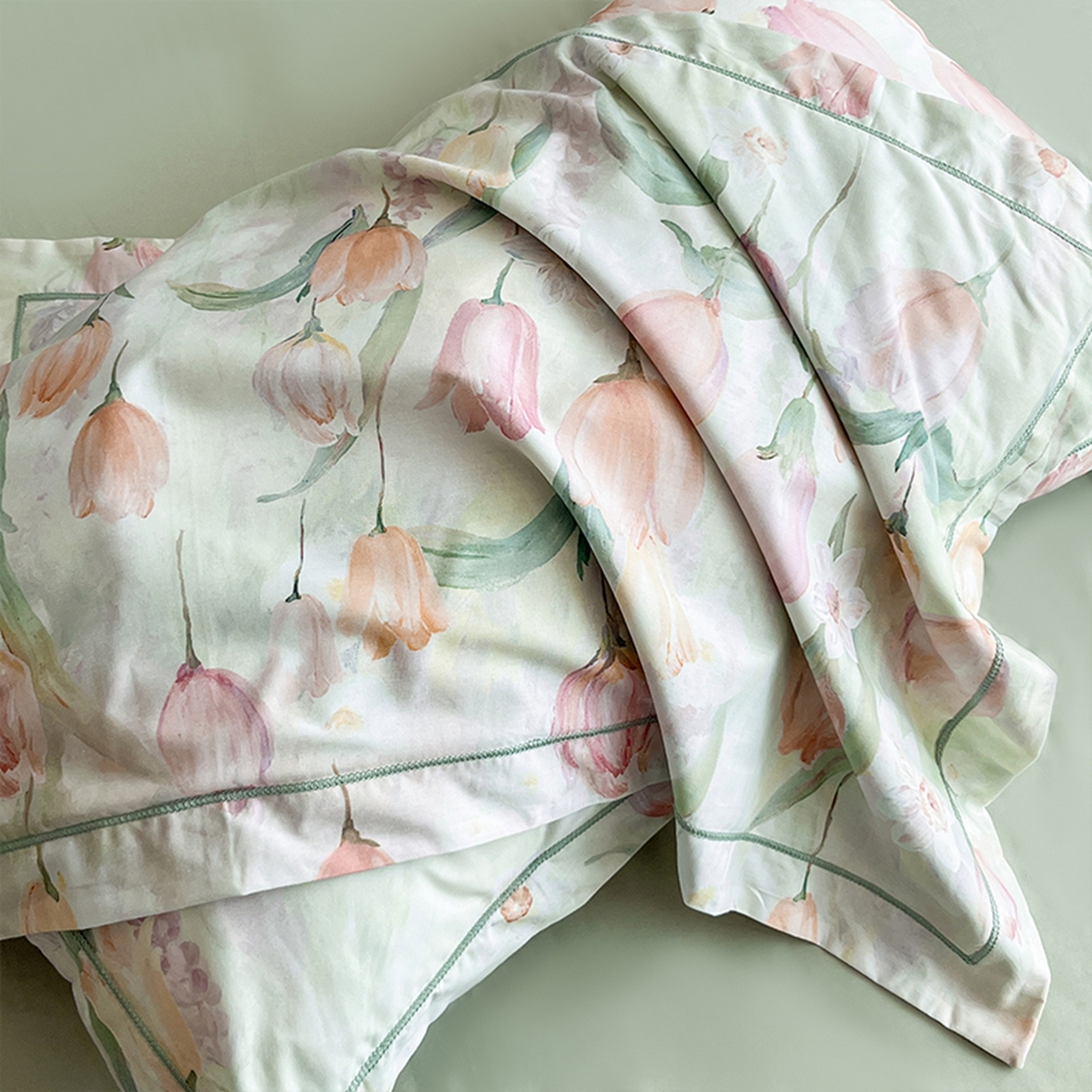 91家纺网 家纺一手货源 找家纺 格里芬家纺 2026新款全棉纯棉40S精梳棉13376印花四件套 野圃寻芳-绿