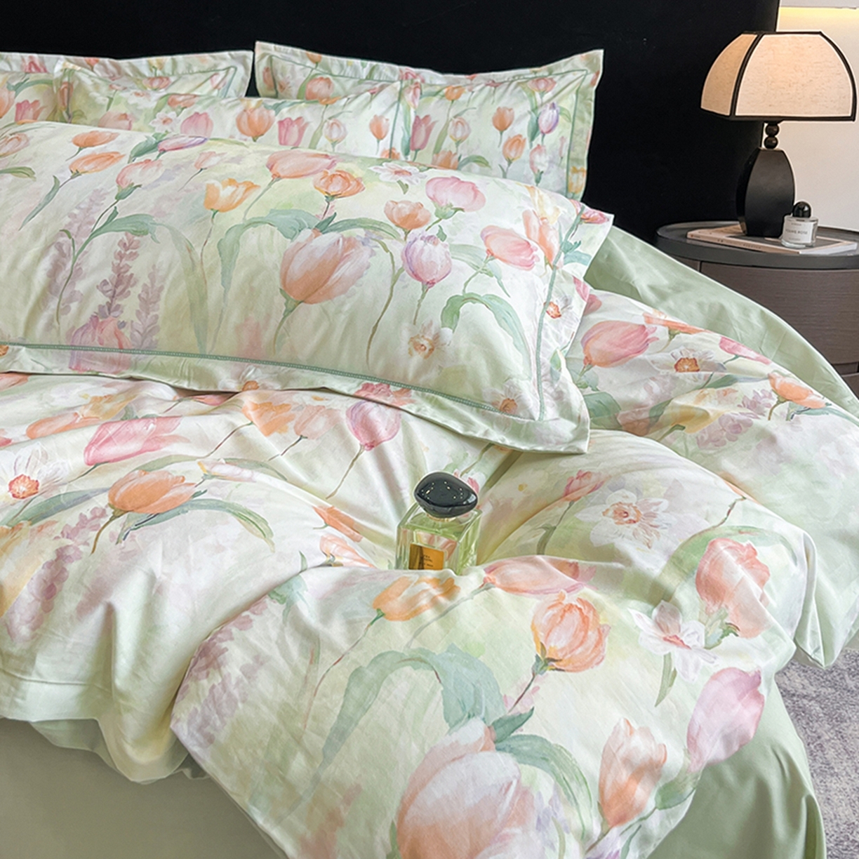 91家纺网 家纺一手货源 找家纺 格里芬家纺 2026新款全棉纯棉40S精梳棉13376印花四件套 野圃寻芳-绿