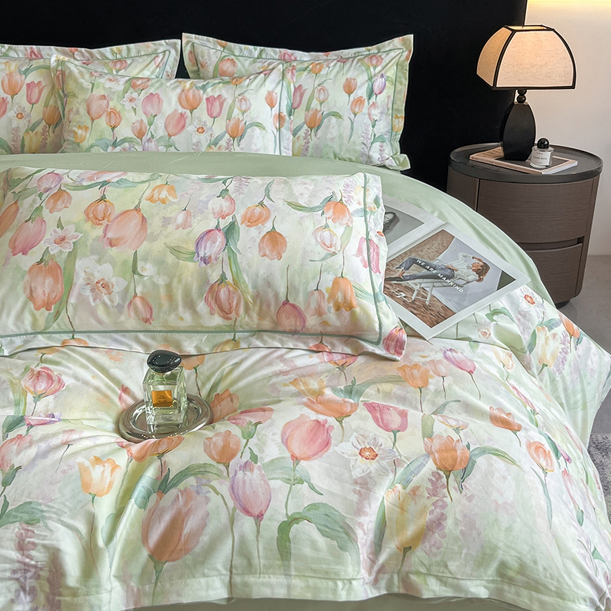 91家纺网 家纺一手货源 找家纺 格里芬家纺 2026新款全棉纯棉40S精梳棉13376印花四件套 野圃寻芳-绿