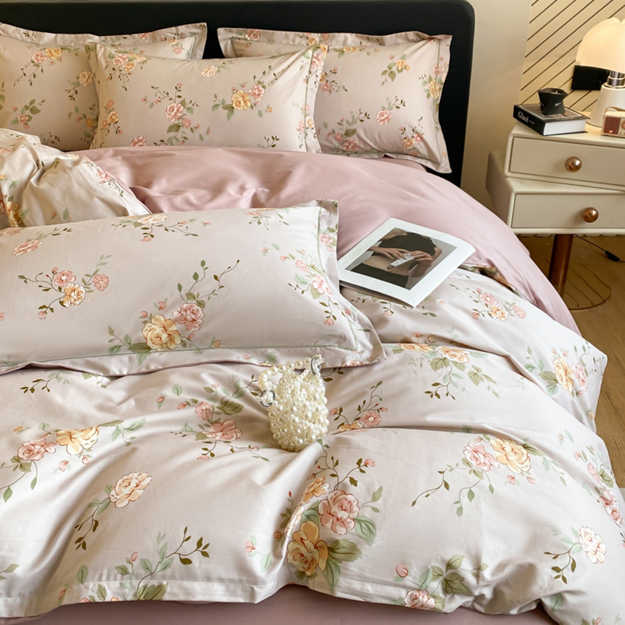 91家纺网 家纺一手货源 找家纺 格里芬家纺 2026新款全棉纯棉40S精梳棉13376印花四件套 一瞬绽放