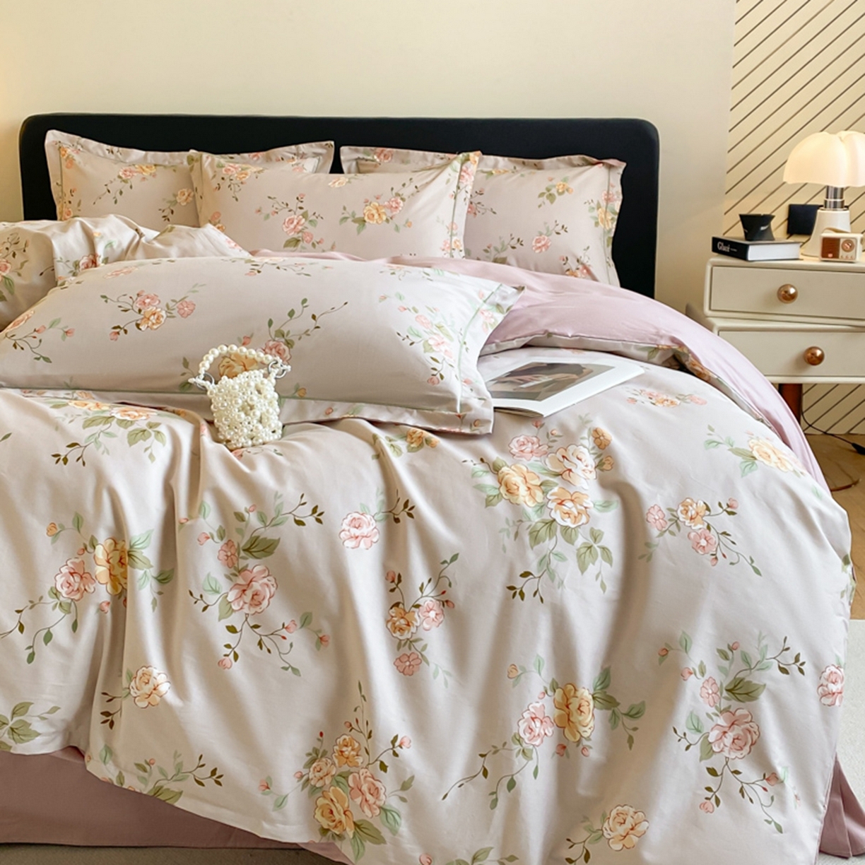 91家纺网 家纺一手货源 找家纺 格里芬家纺 2026新款全棉纯棉40S精梳棉13376印花四件套 一瞬绽放