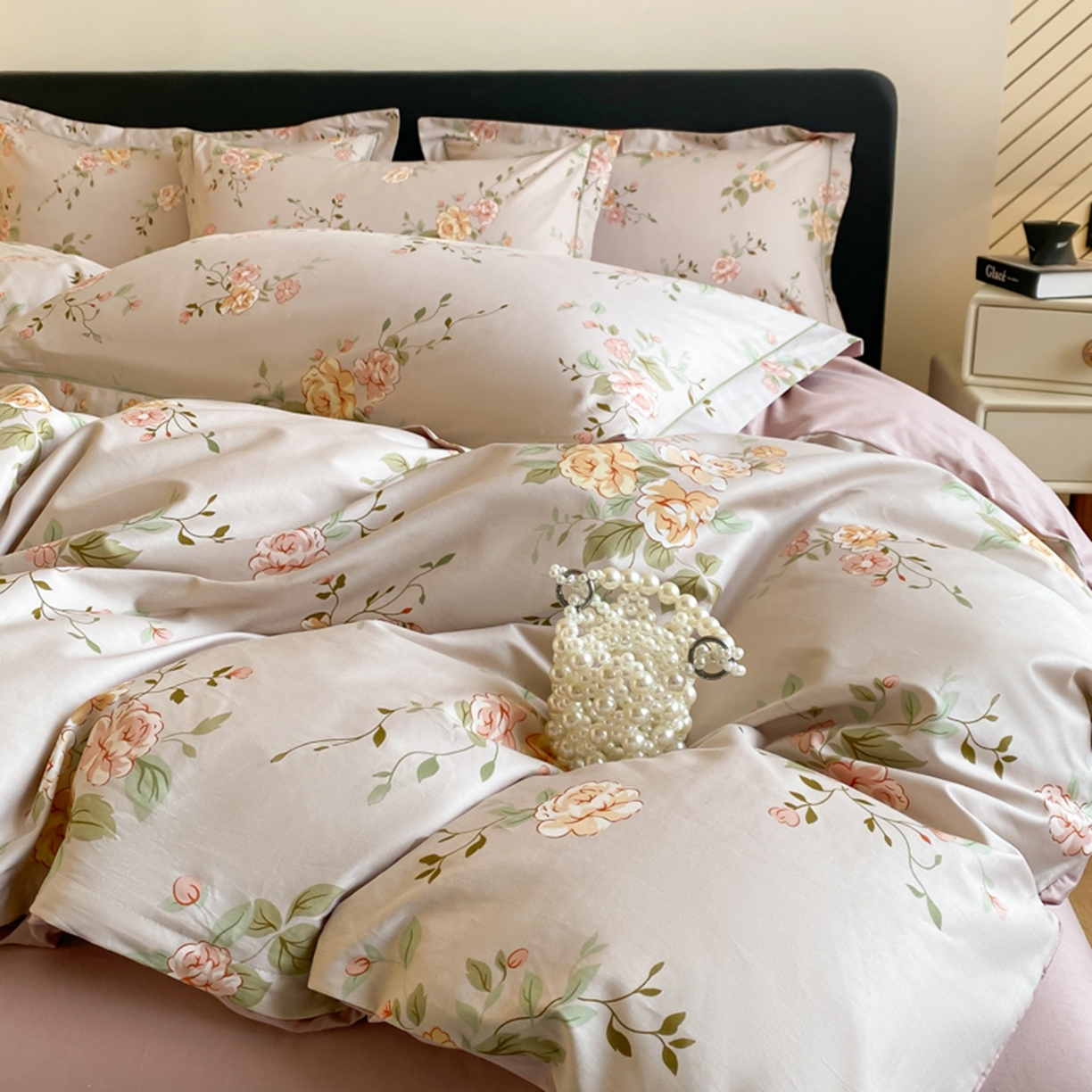 91家纺网 家纺一手货源 找家纺 格里芬家纺 2026新款全棉纯棉40S精梳棉13376印花四件套 一瞬绽放