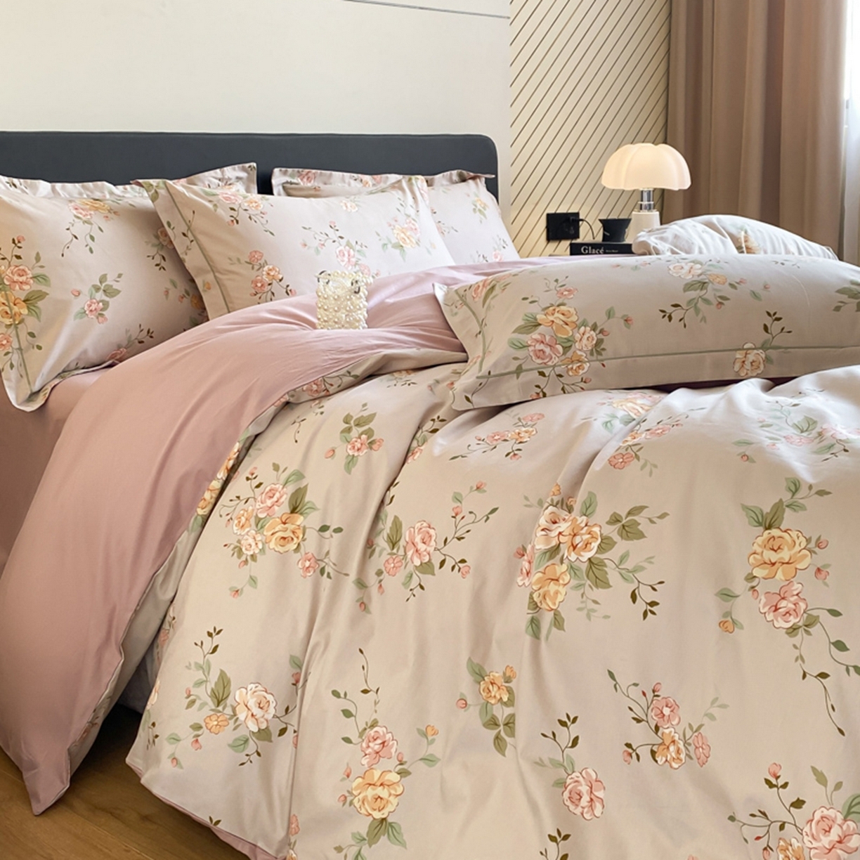 91家纺网 家纺一手货源 找家纺 格里芬家纺 2026新款全棉纯棉40S精梳棉13376印花四件套 一瞬绽放