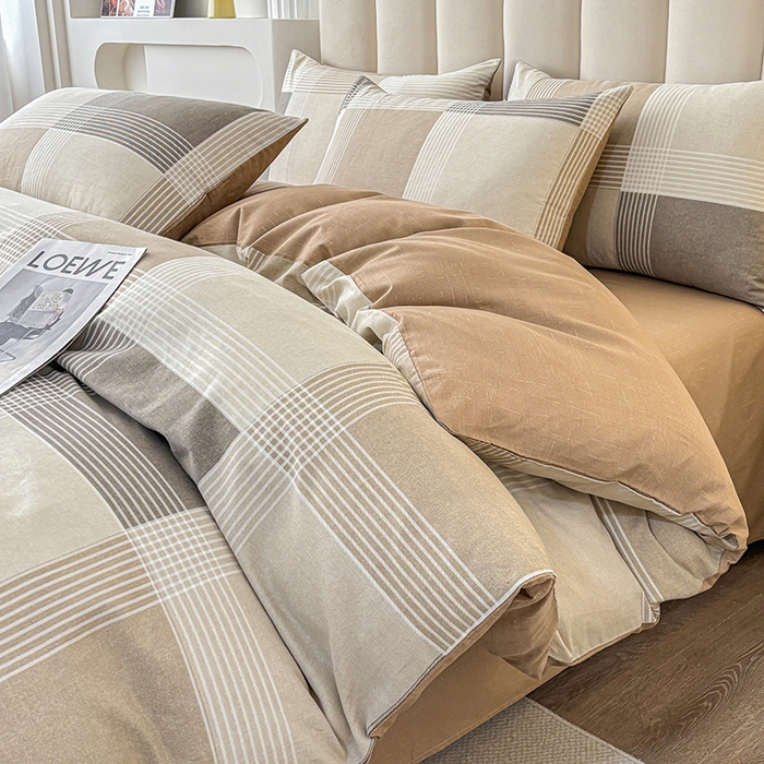 宇彬家纺 2025直播新款13070全棉纯棉印花单双人被套喷气小清新简约热款学生被罩魔方小站-咖