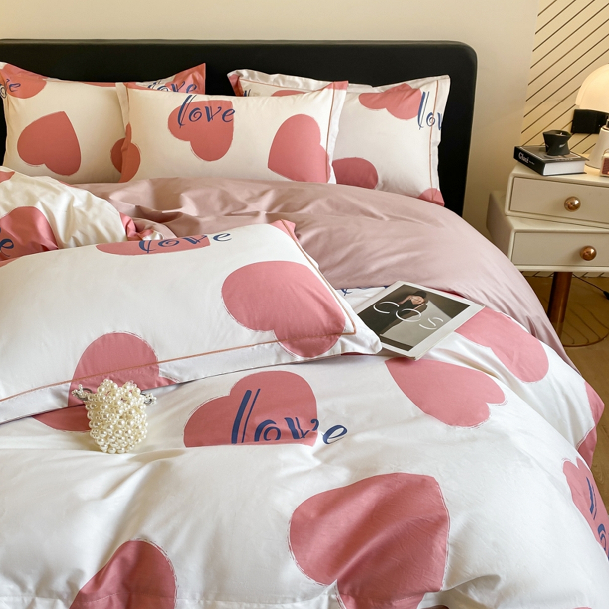 91家纺网 家纺一手货源 找家纺 格里芬家纺 2026新款全棉纯棉40S精梳棉13376印花四件套 幽香恋曲