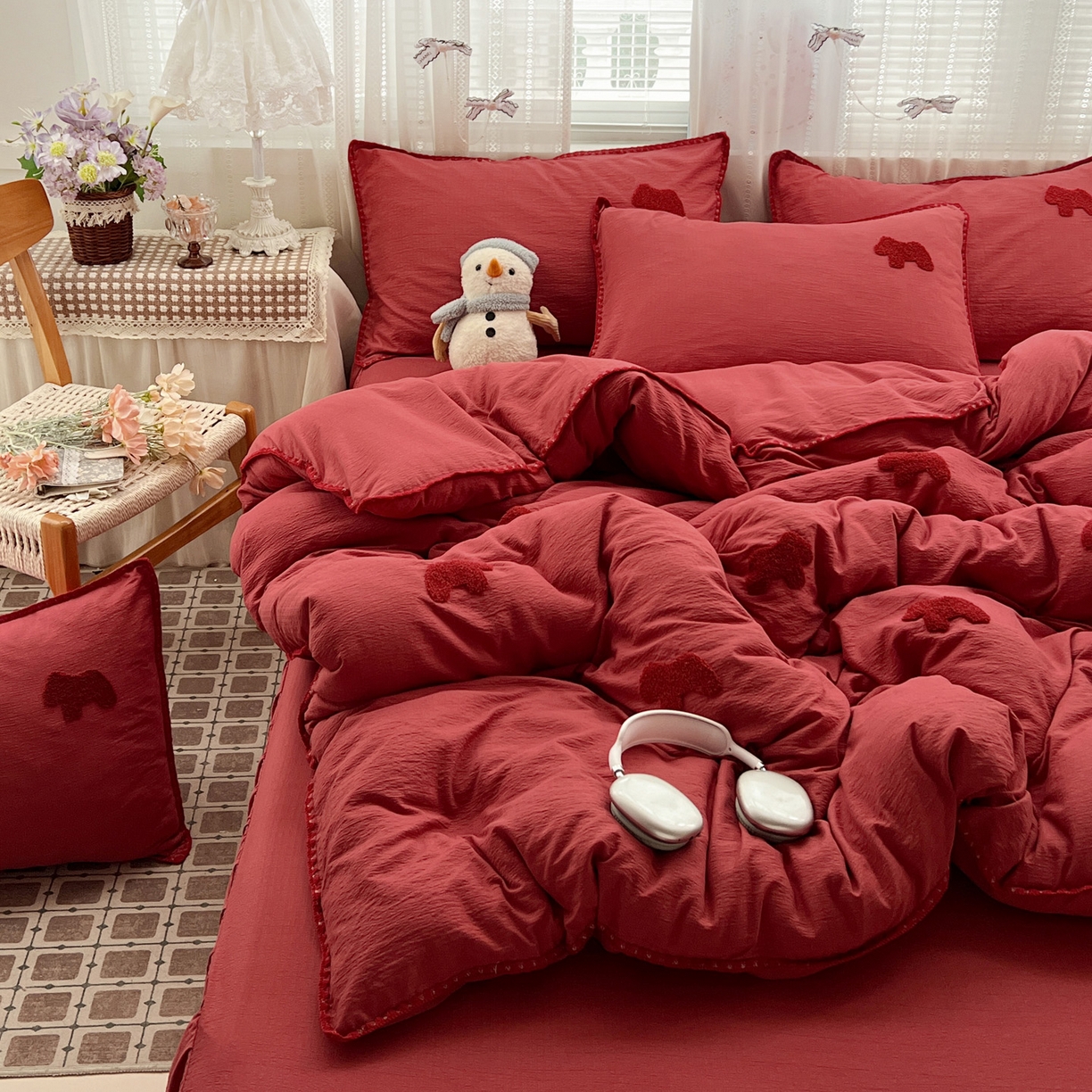 91家纺网 家纺一手货源 找家纺 （总）富米莱（原臻工厂） 2026新款奶呼呼云感纱贝壳边毛巾绣四件套-小飞马