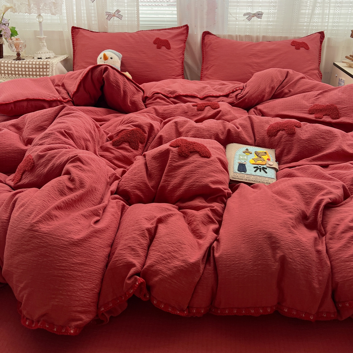 91家纺网 家纺一手货源 找家纺 （总）富米莱（原臻工厂） 2026新款奶呼呼云感纱贝壳边毛巾绣四件套-小飞马