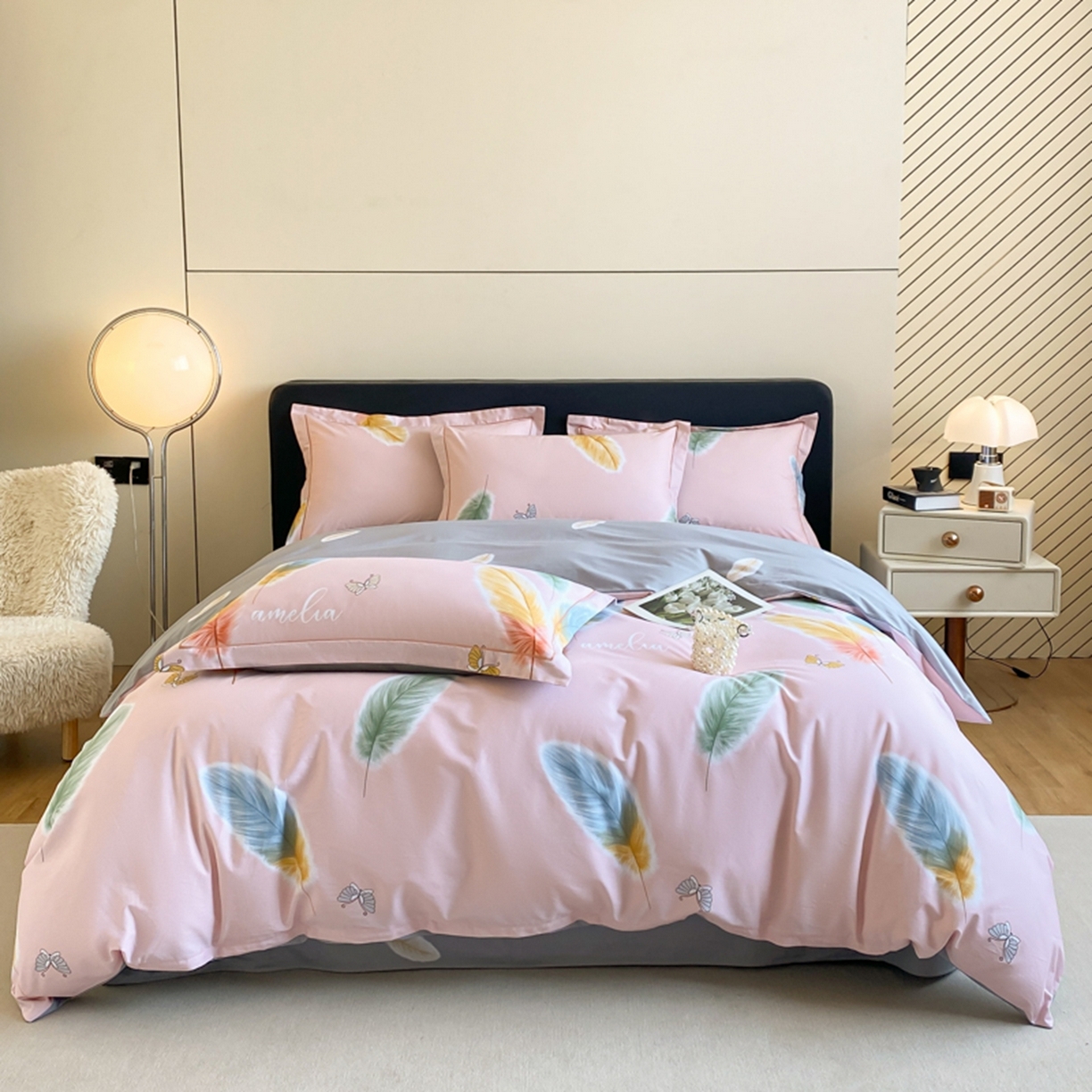 91家纺网 家纺一手货源 找家纺 格里芬家纺 2026新款全棉纯棉40S精梳棉13376印花四件套 雨蝶-粉