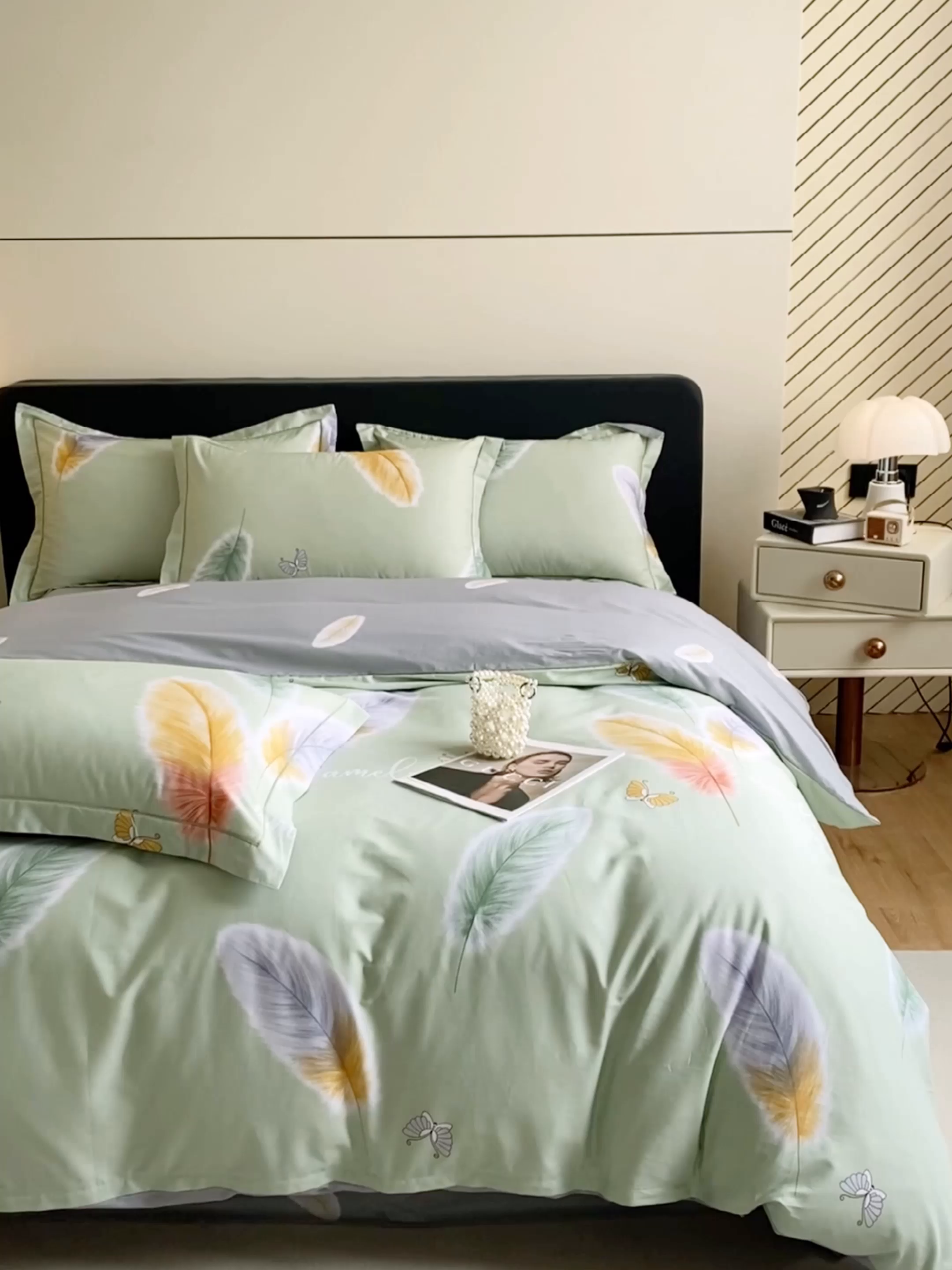 91家纺网 家纺一手货源 找家纺 格里芬家纺 2026新款全棉纯棉40S精梳棉13376印花四件套 雨蝶-绿