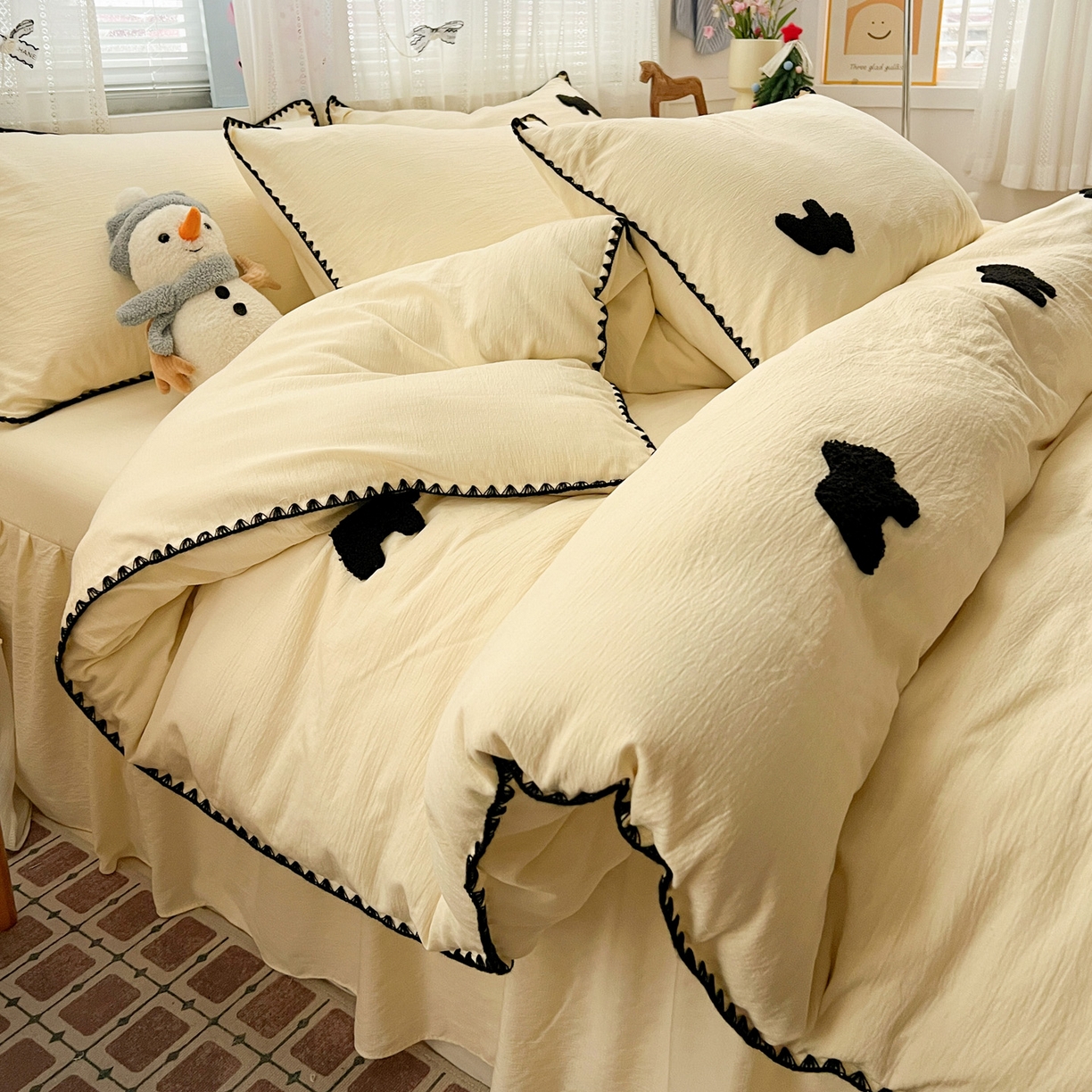 91家纺网 家纺一手货源 找家纺 （总）富米莱（原臻工厂） 2026新款奶呼呼云感纱贝壳边毛巾绣四件套-小飞马