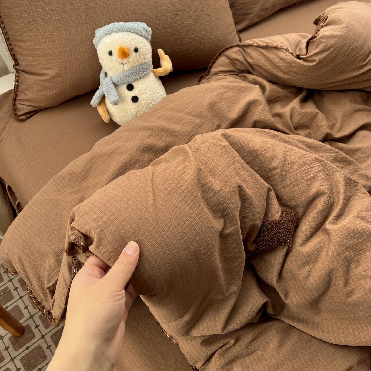 91家纺网 家纺一手货源 找家纺 富米莱（原臻工厂） 2026新款奶呼呼云感纱贝壳边毛巾绣四件套-小飞马 小飞马一咖