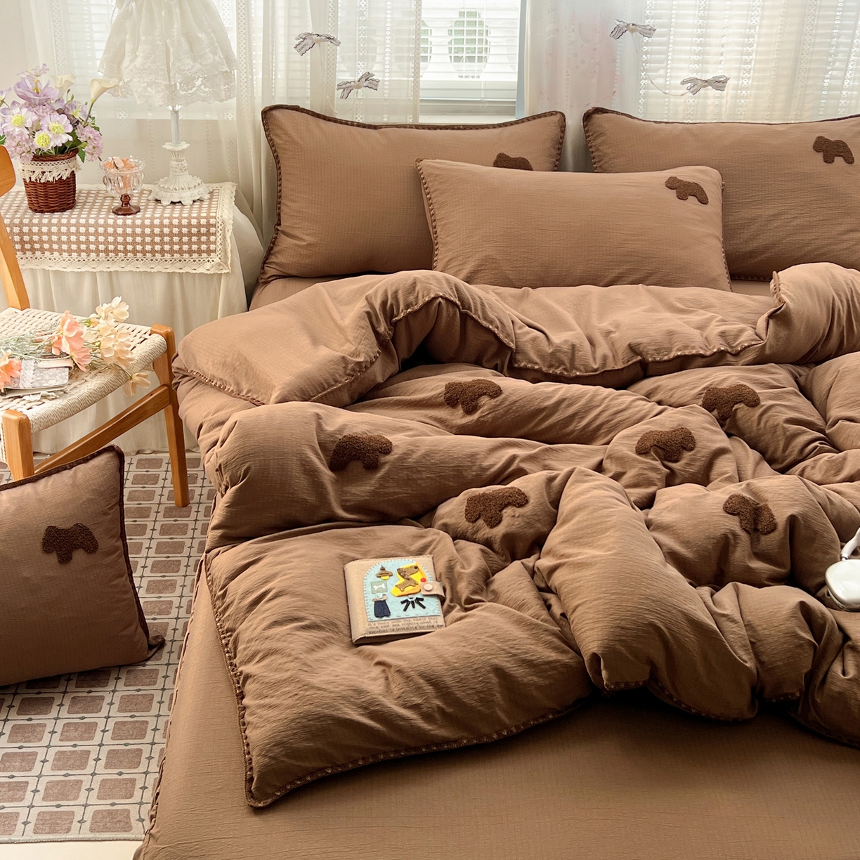 91家纺网 家纺一手货源 找家纺 富米莱（原臻工厂） 2026新款奶呼呼云感纱贝壳边毛巾绣四件套-小飞马 小飞马一咖