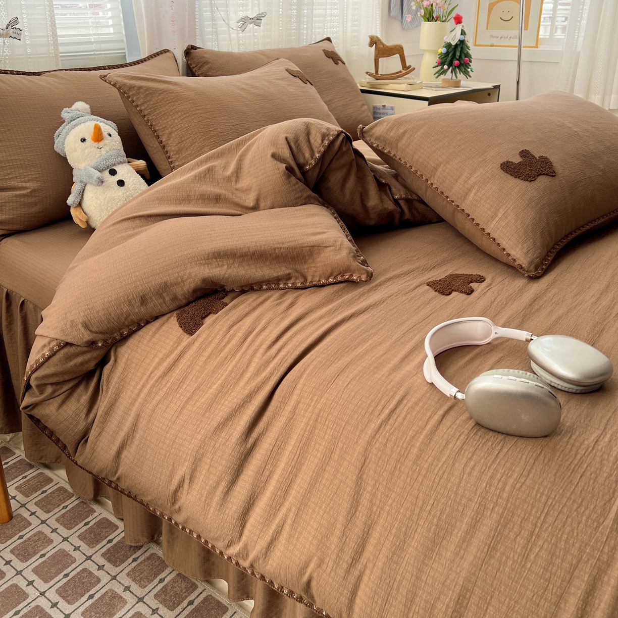 91家纺网 家纺一手货源 找家纺 富米莱（原臻工厂） 2026新款奶呼呼云感纱贝壳边毛巾绣四件套-小飞马 小飞马一咖