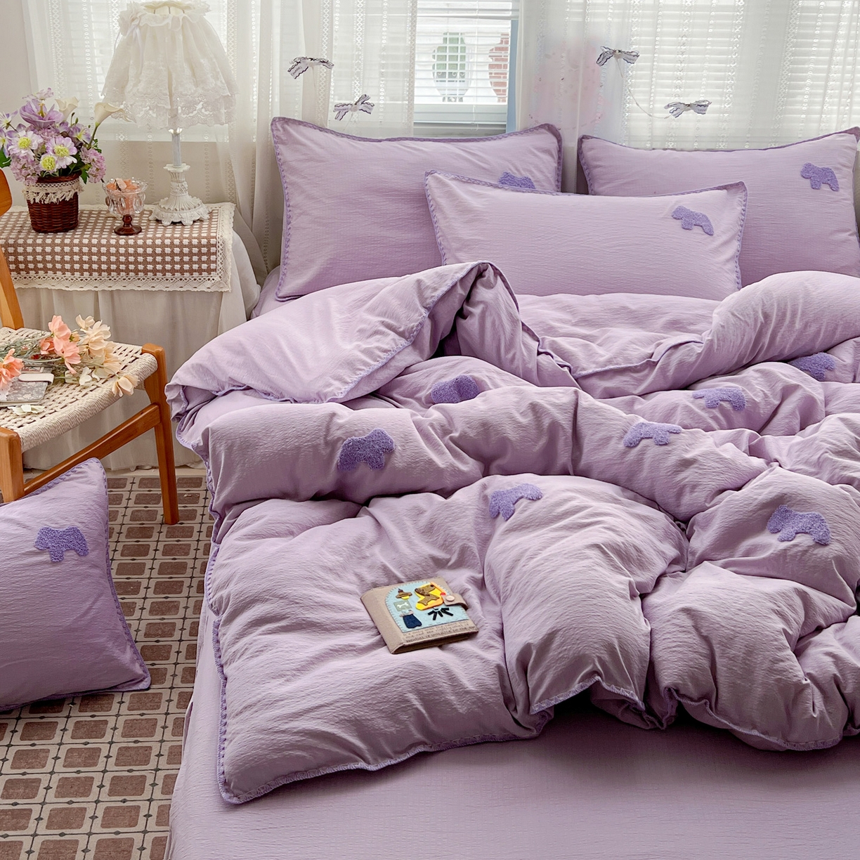 91家纺网 家纺一手货源 找家纺 富米莱（原臻工厂） 2026新款奶呼呼云感纱贝壳边毛巾绣四件套-小飞马 小飞马一紫