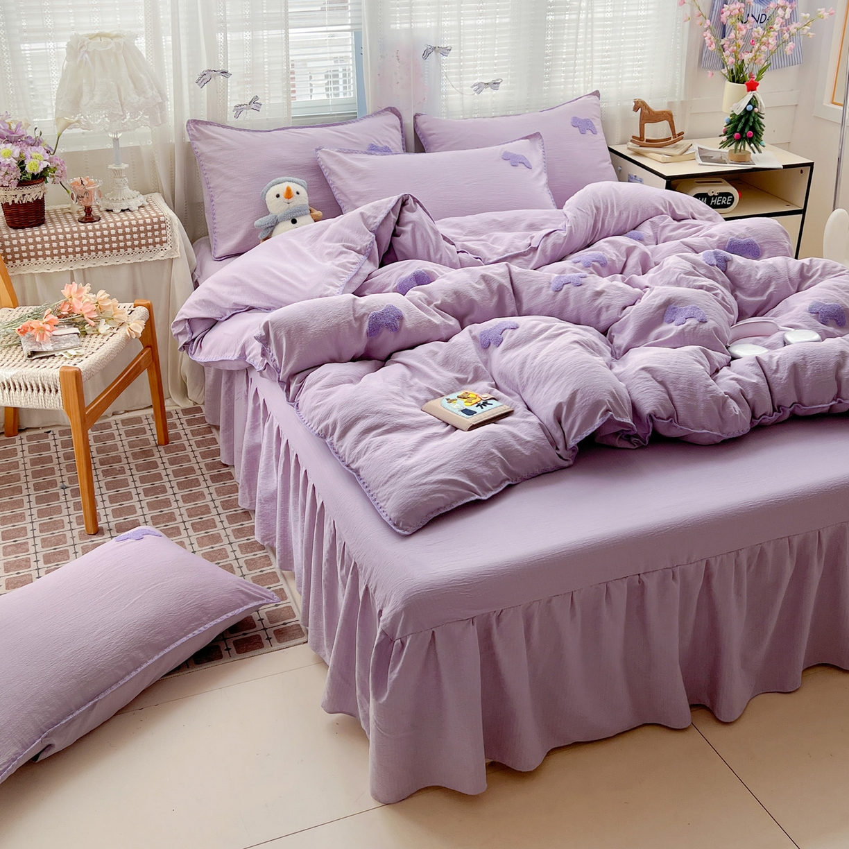 91家纺网 家纺一手货源 找家纺 富米莱（原臻工厂） 2026新款奶呼呼云感纱贝壳边毛巾绣四件套-小飞马 小飞马一紫