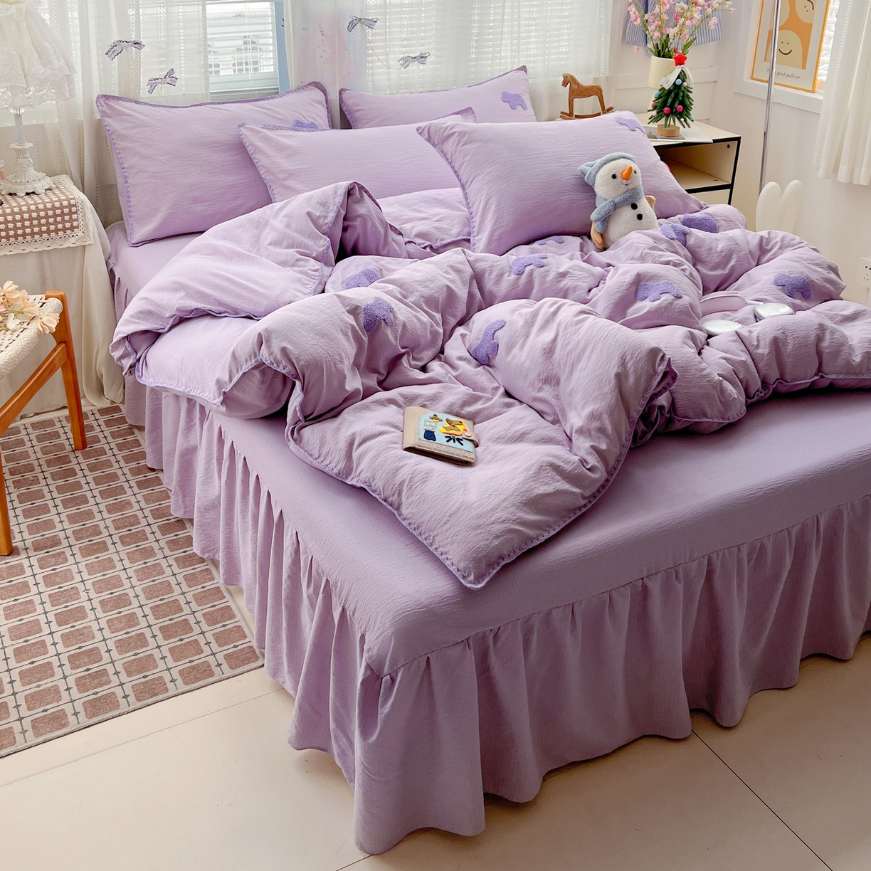 91家纺网 家纺一手货源 找家纺 富米莱（原臻工厂） 2026新款奶呼呼云感纱贝壳边毛巾绣四件套-小飞马 小飞马一紫