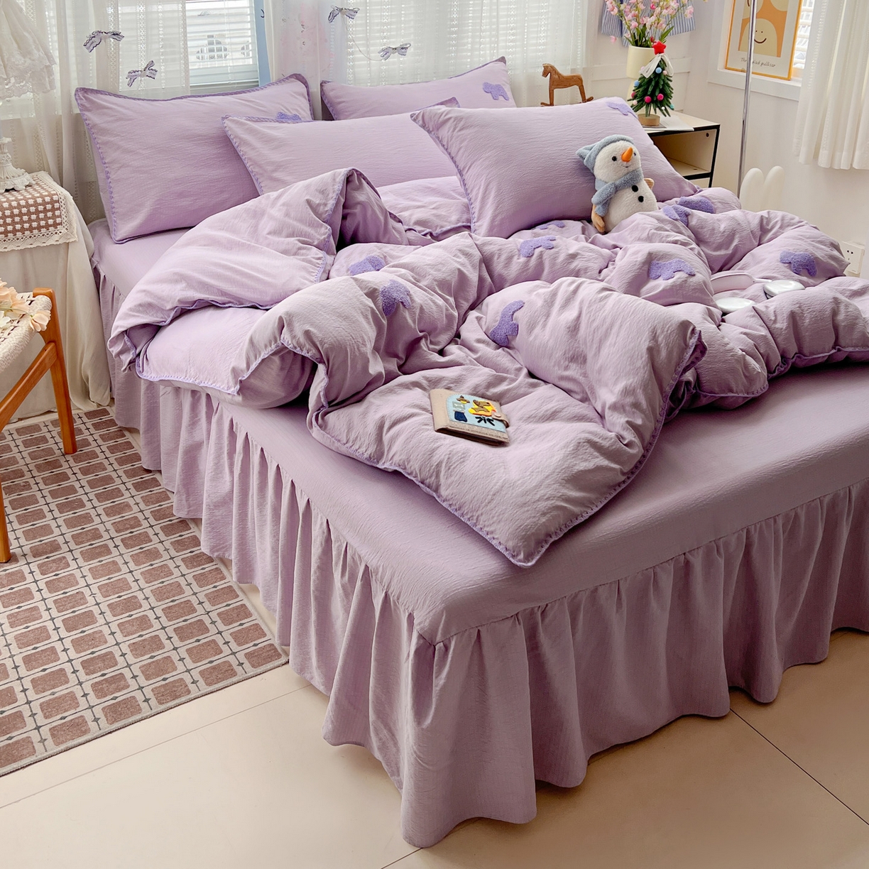 91家纺网 家纺一手货源 找家纺 富米莱（原臻工厂） 2026新款奶呼呼云感纱贝壳边毛巾绣四件套-小飞马 小飞马一紫