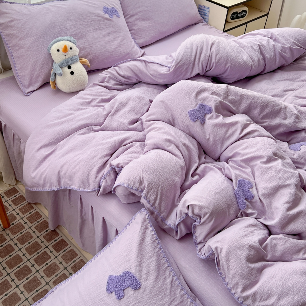 91家纺网 家纺一手货源 找家纺 富米莱（原臻工厂） 2026新款奶呼呼云感纱贝壳边毛巾绣四件套-小飞马 小飞马一紫