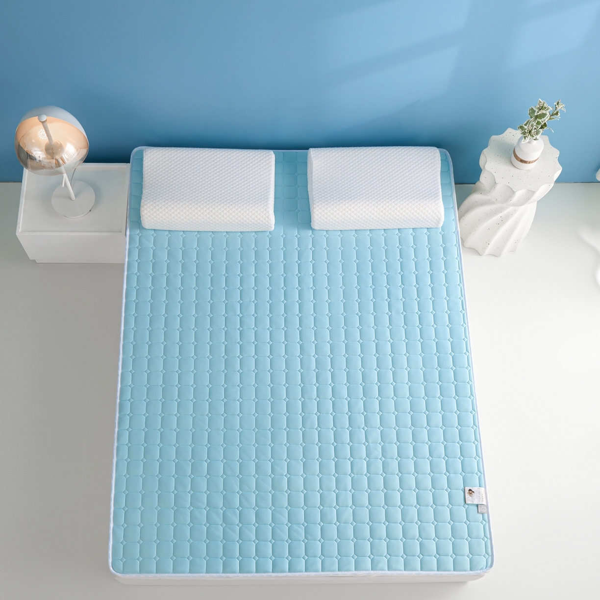 91家纺网 家纺一手货源 找家纺 娇逸家居 2026新款简约记忆海绵床垫-大床图 方格海兰