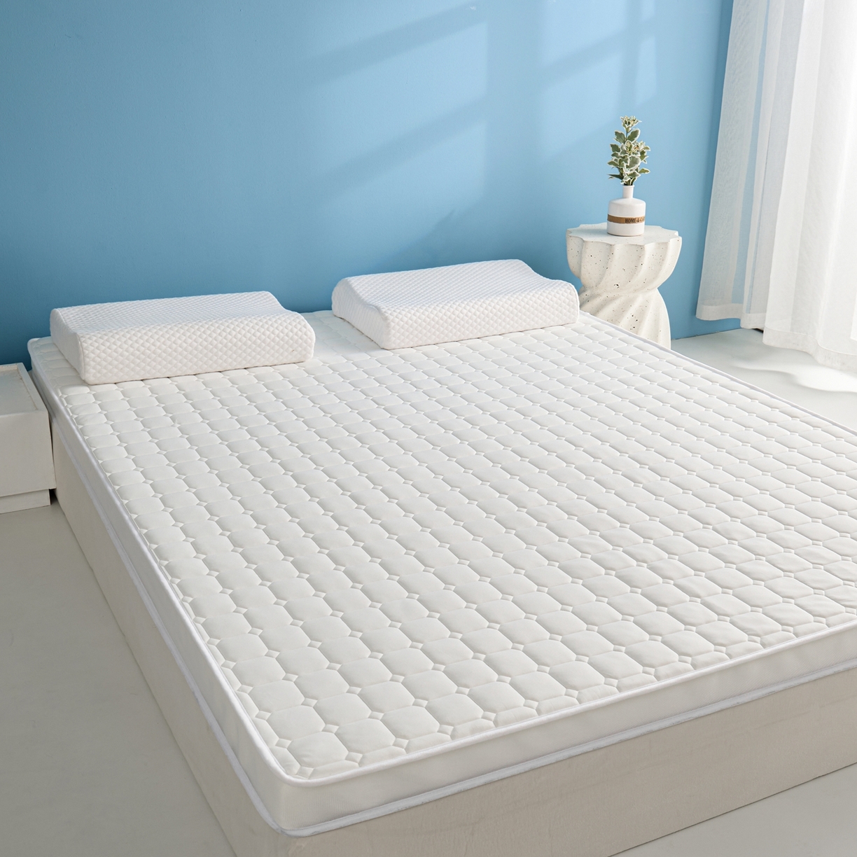 91家纺网 家纺一手货源 找家纺 娇逸家居 2026新款简约记忆海绵床垫-大床图 方格奶白