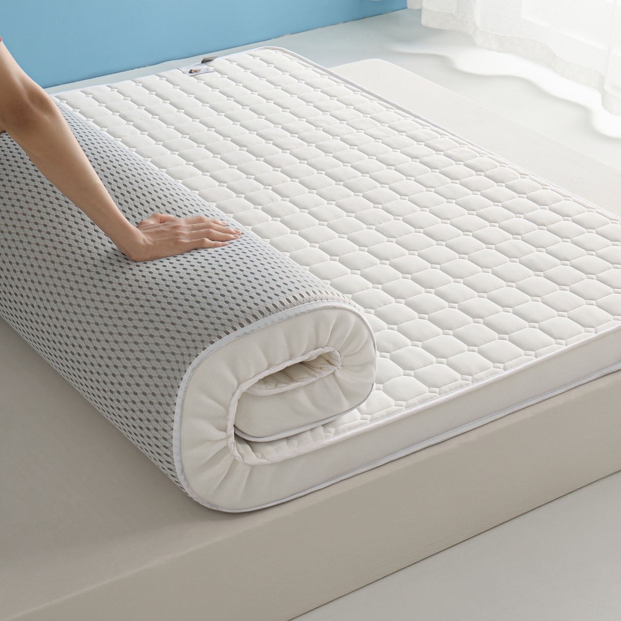 91家纺网 家纺一手货源 找家纺 娇逸家居 2026新款简约记忆海绵床垫-大床图 方格奶白