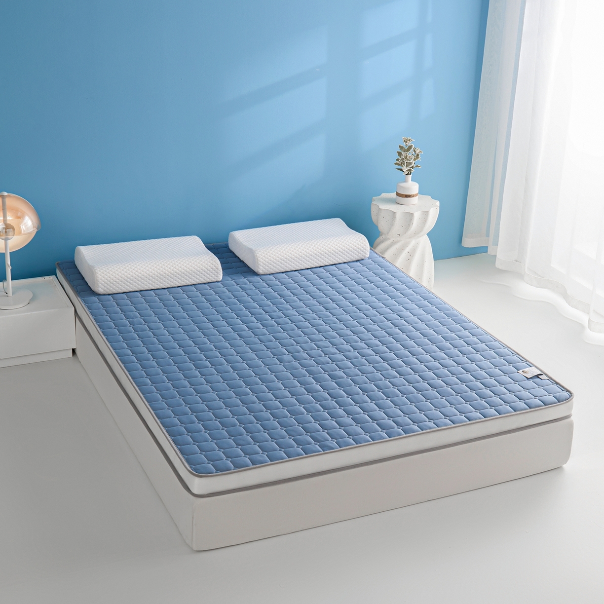 91家纺网 家纺一手货源 找家纺 娇逸家居 2026新款简约记忆海绵床垫-大床图 方格深蓝