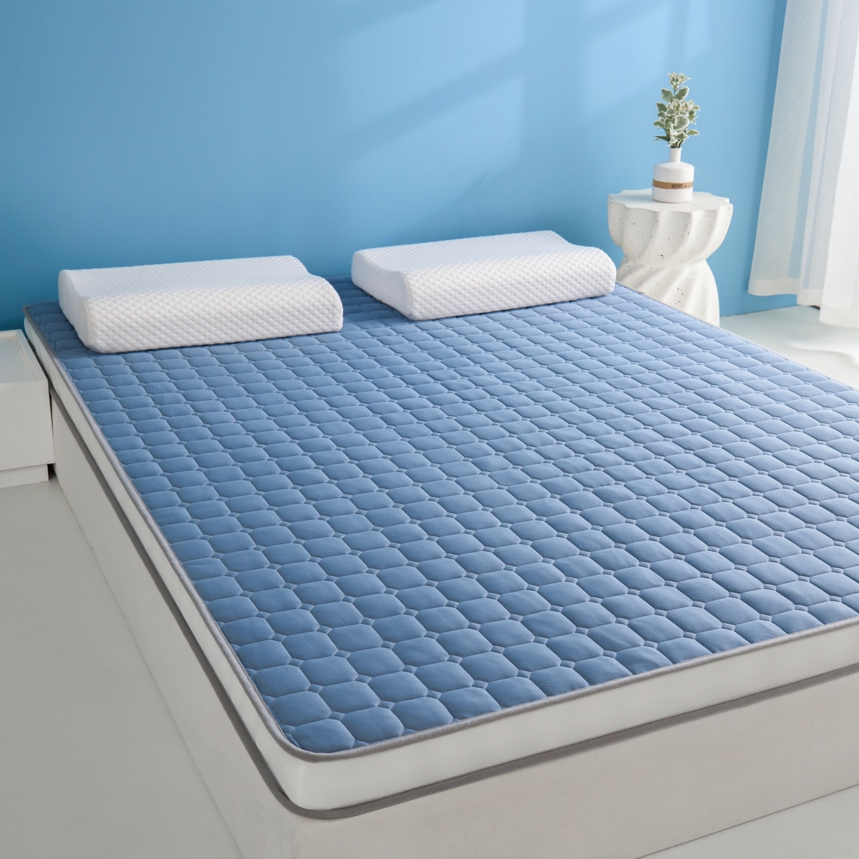 91家纺网 家纺一手货源 找家纺 娇逸家居 2026新款简约记忆海绵床垫-大床图 方格深蓝