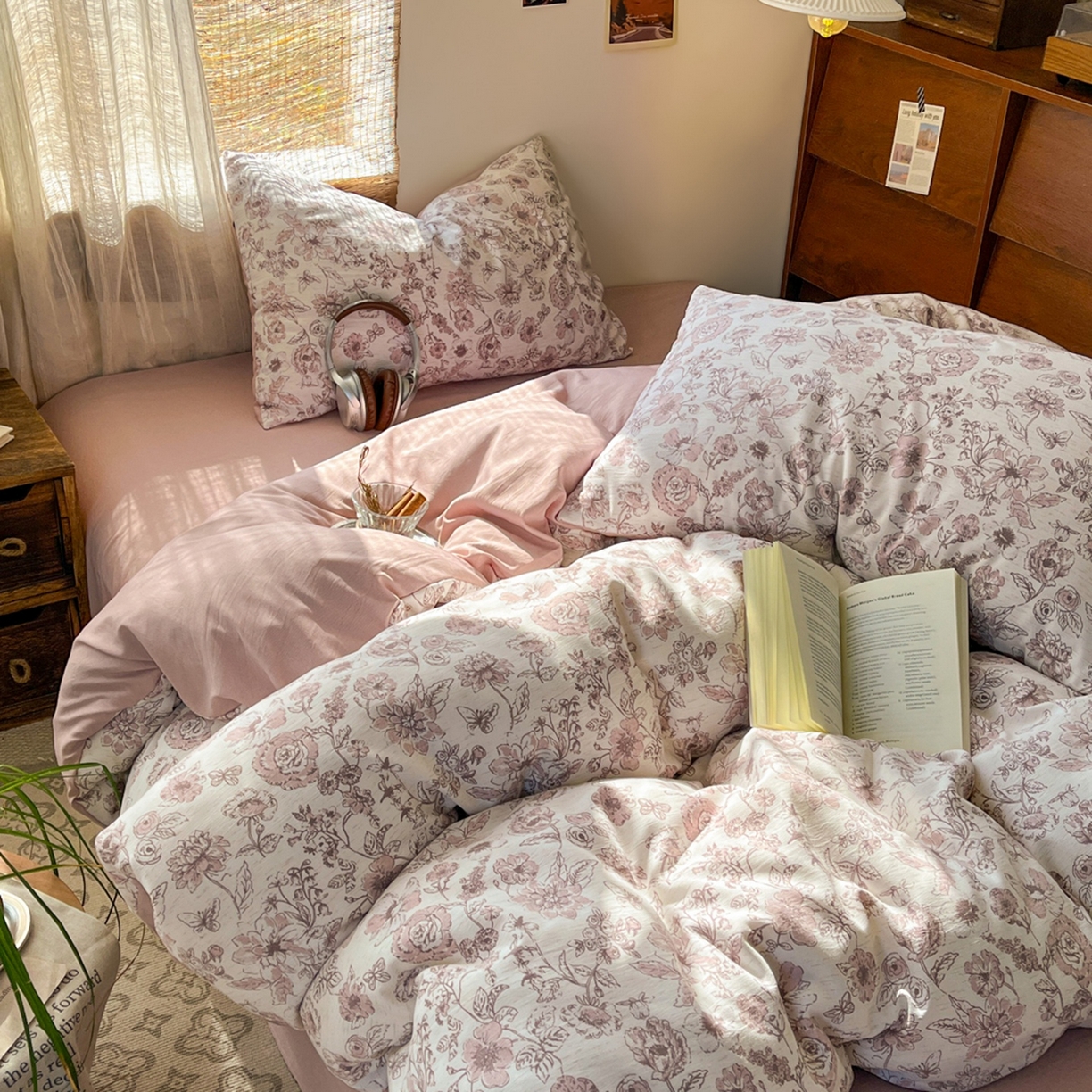 91家纺网 家纺一手货源 找家纺 金梦拉家纺 2026新款色织棉麻棉纱小露麻四件套 粉绘花影