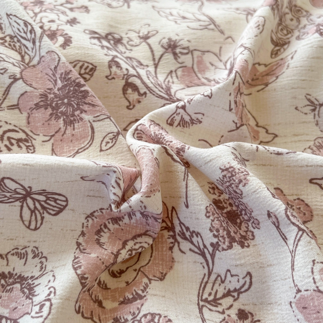 91家纺网 家纺一手货源 找家纺 金梦拉家纺 2026新款色织棉麻棉纱小露麻四件套 粉绘花影