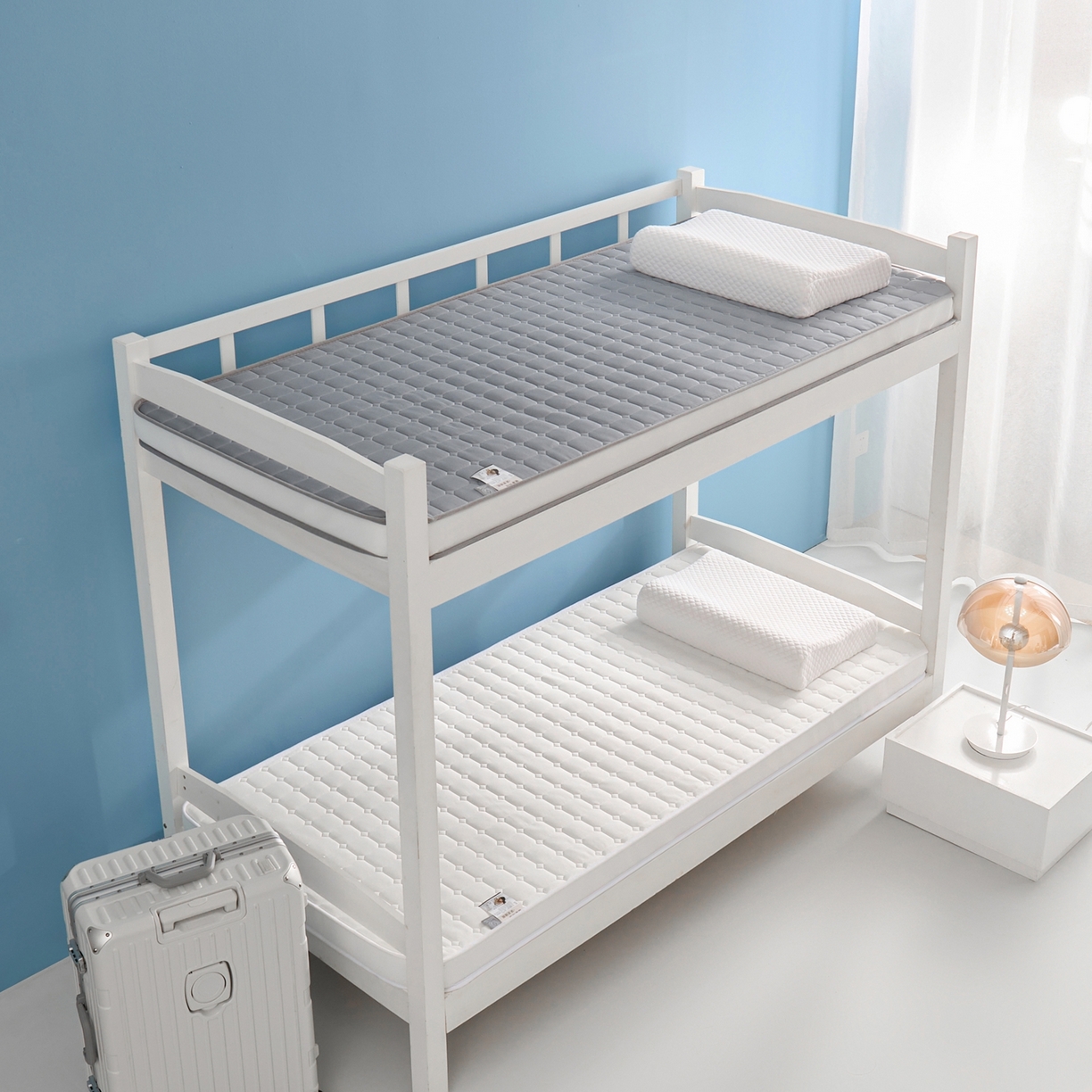 91家纺网 家纺一手货源 找家纺 娇逸家居 2026新款简约记忆海绵床垫-小床图 方格奶白