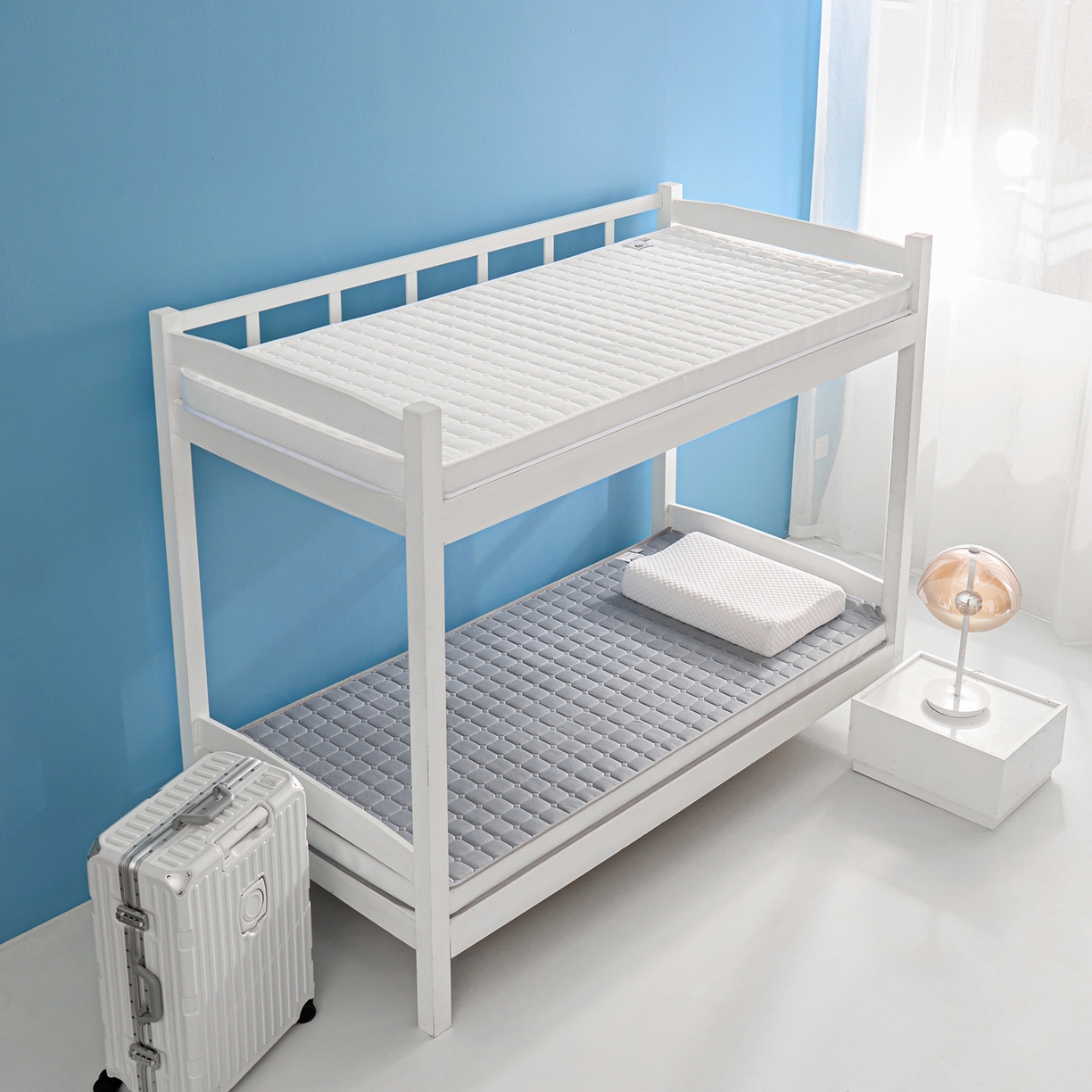 91家纺网 家纺一手货源 找家纺 娇逸家居 2026新款简约记忆海绵床垫-小床图 方格深灰